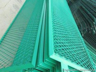 PVC涂塑钢板网护栏