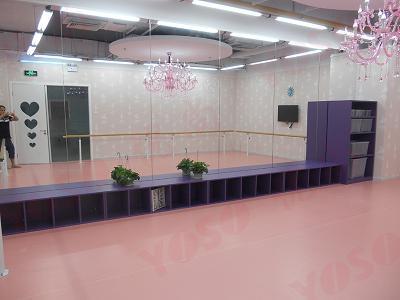 优尚舞蹈学校指定供应商，厂家找优尚舞蹈地板，舞蹈地胶厂家