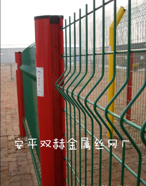 1.8米高厂区折弯护栏  围墙网
