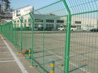 湖北龙泰百川 护栏网 围栏网 钢丝网 钢板网直销厂家