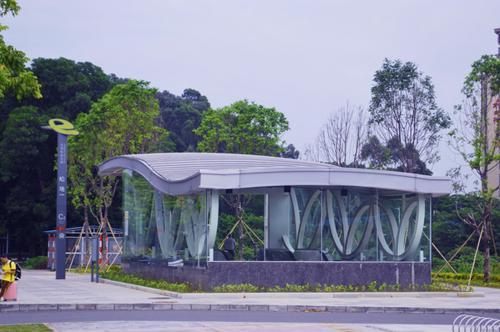 为什么东莞的大型场馆及地铁站屋面都用铝镁锰板？