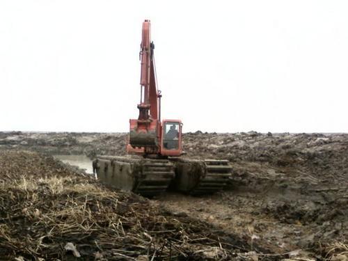 清淤机械设备出租(云南大理)水陆两用挖掘机出