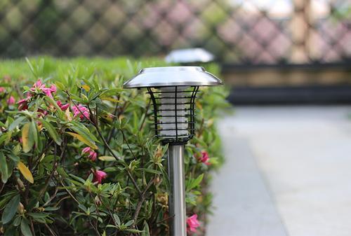 厂家供应灭蚊照明（两用）太阳能灭蚊灯
