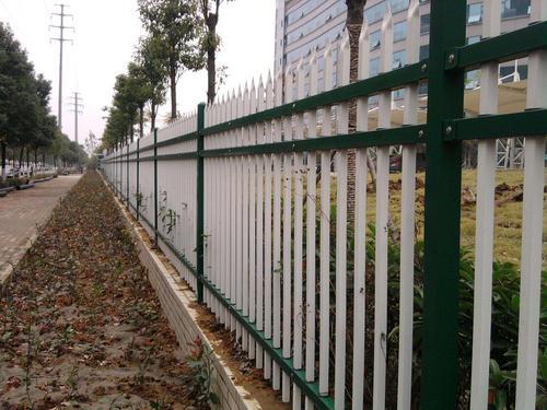 供应贵州锌钢护栏网