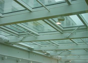 奥迪4S店专业电动防水天窗