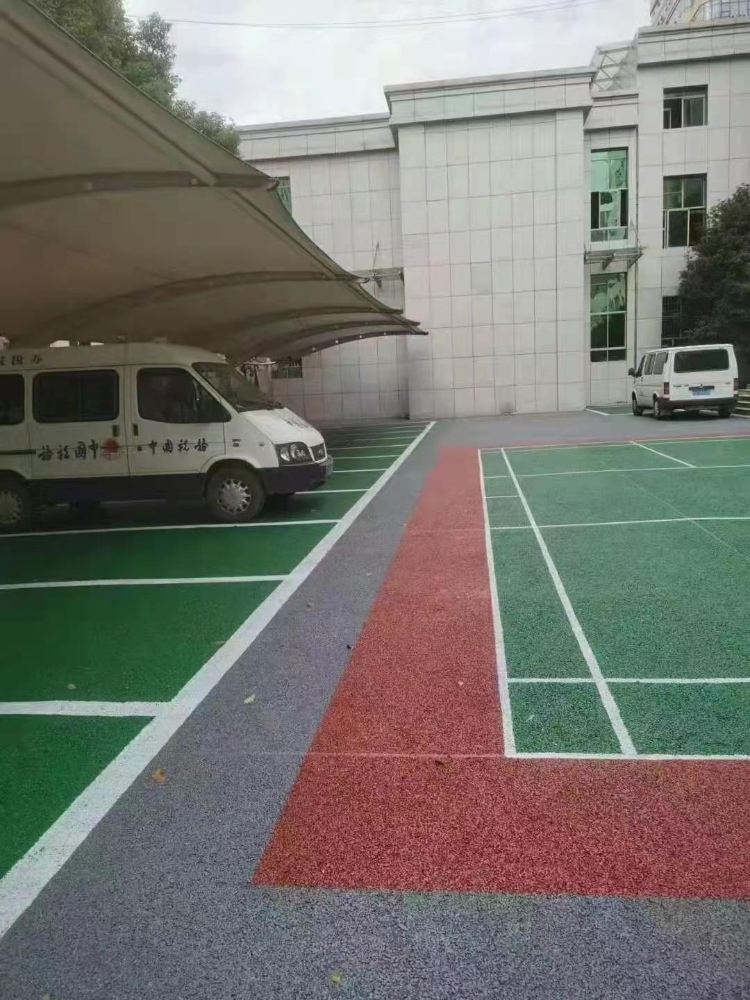 上海旧小区停车场透水地坪项目