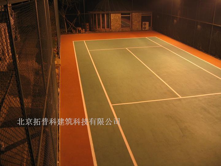 网球场夜景.