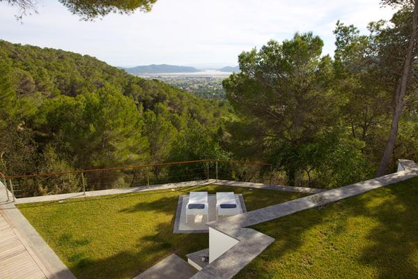 西班牙 Ibiza 岛上的别墅工程