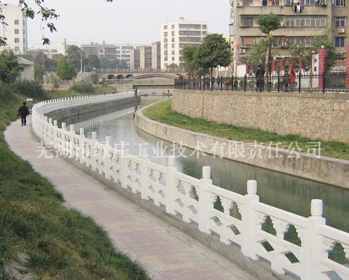 江苏无锡城市河道护栏