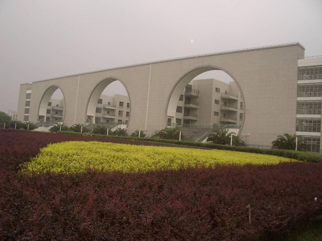 上海松江大学城喷灌工程