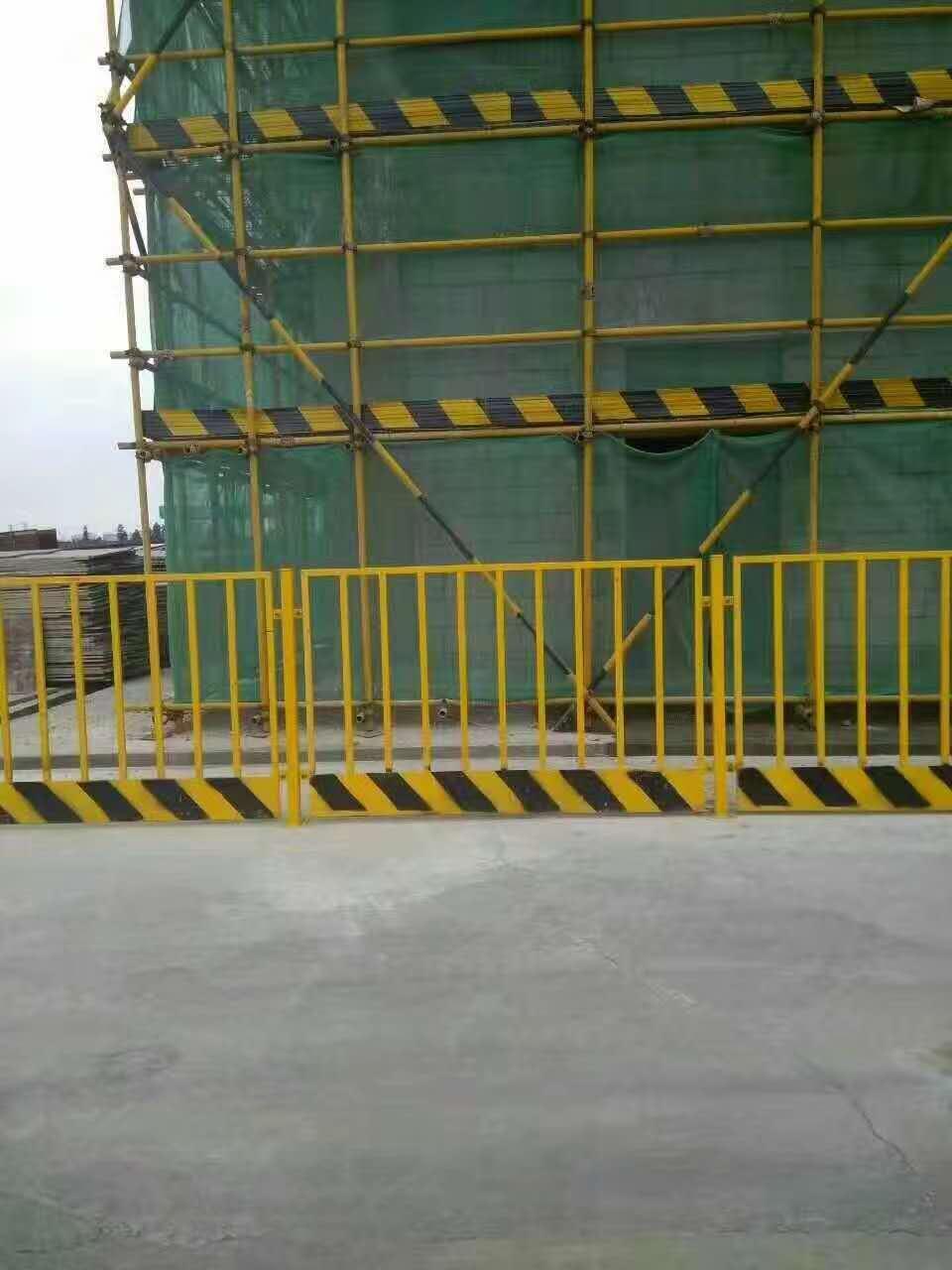 建筑工地基坑边防护网栏、工地临边坑基防护隔离网