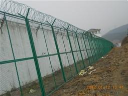 防逃网围栏-金属铁丝防爬护栏-物理隔离网