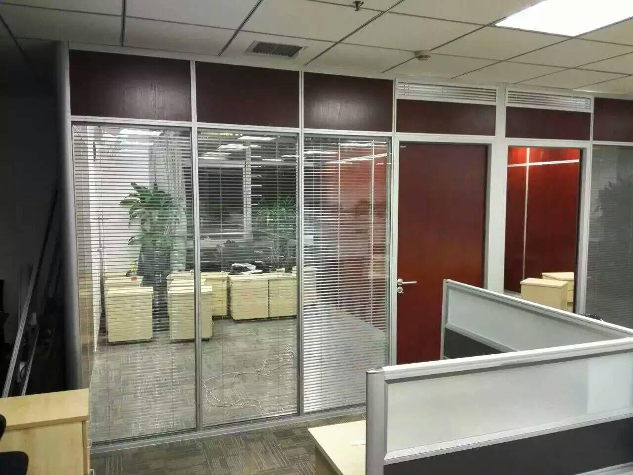 西安办公室成品双层玻璃加百叶帘隔断