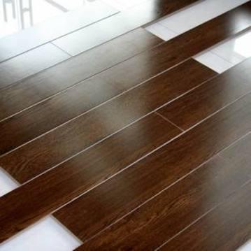 家装复合地板；商用强化地板；黑胡桃色；防蛀；高耐磨；厂家直销