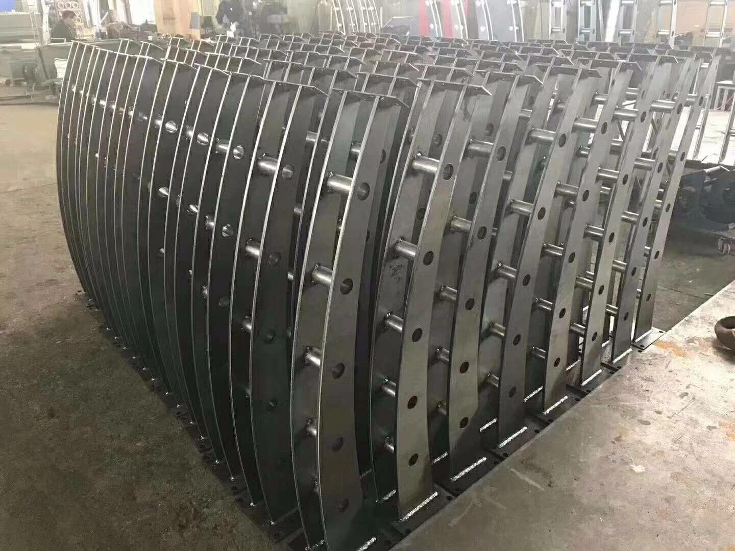 不锈钢复合管护栏价格