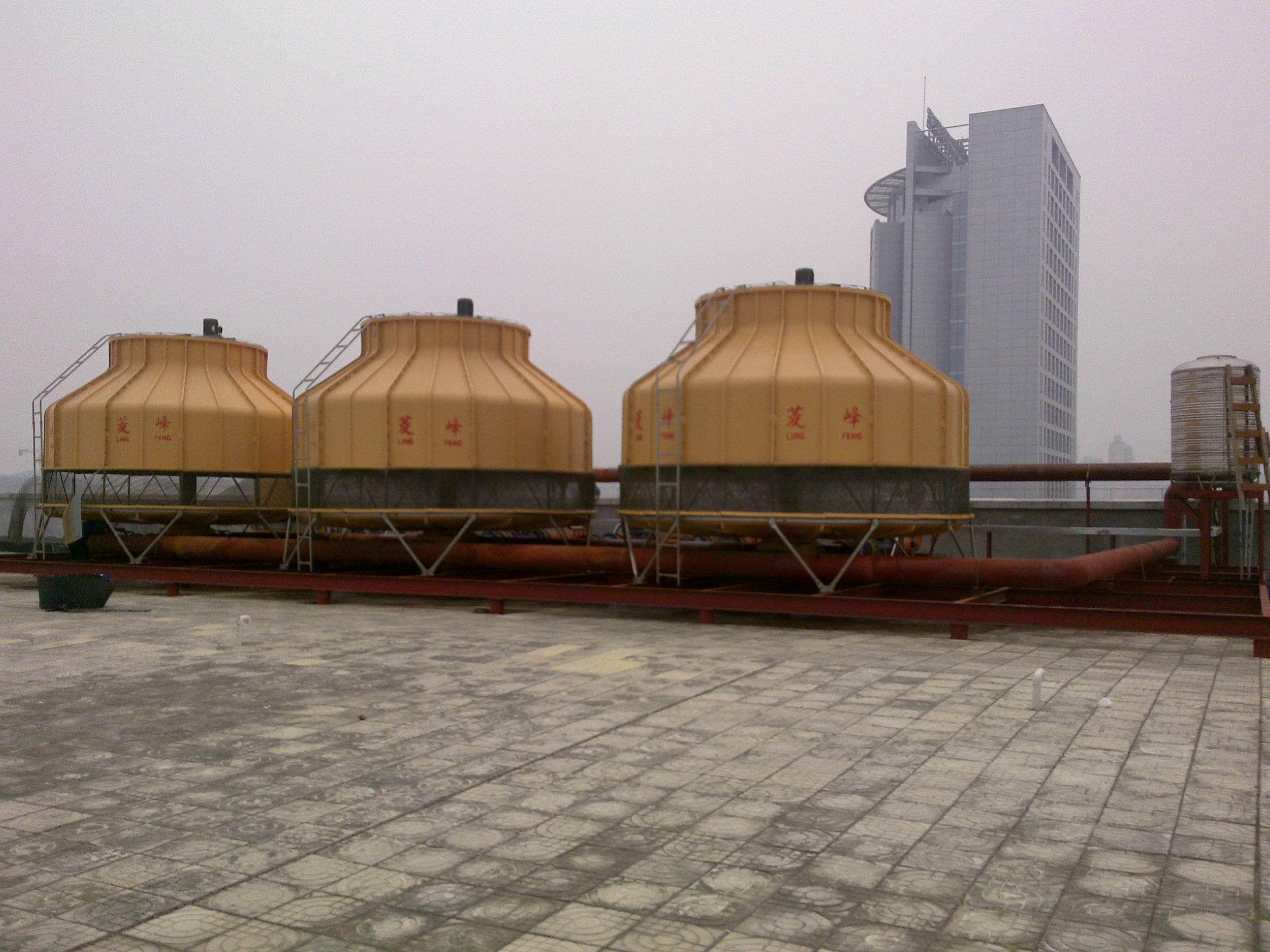 圆形玻璃钢冷却塔200吨广州冷水塔中央空调专用