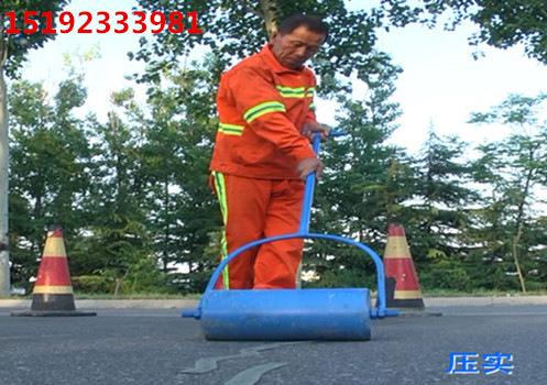 8203;安徽合肥沥青路面贴缝带让您施工舒心安心又暖心