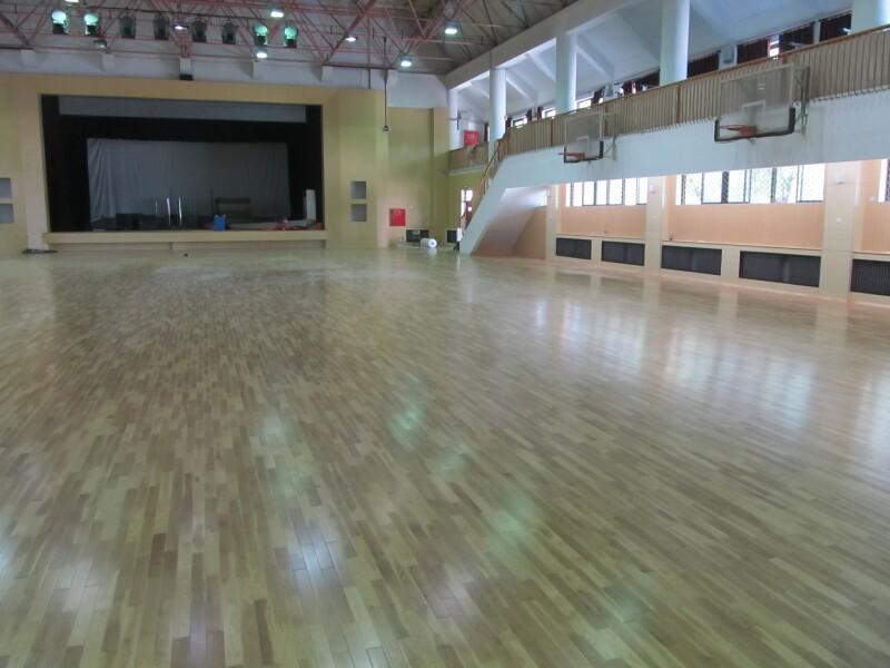 优质耐磨体育运动地板，枫木防滑减震实木运动地板
