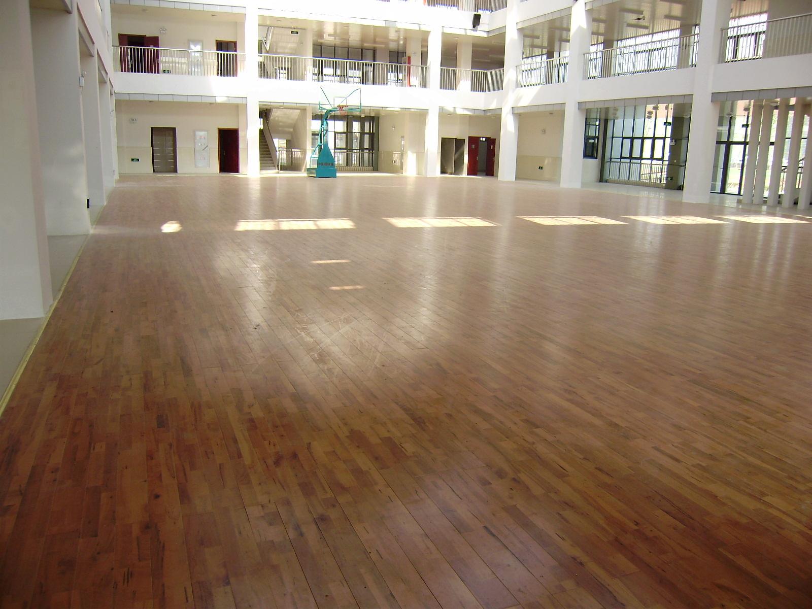 室内柞木体育运动地板厂家，弹性减震体育实木地板