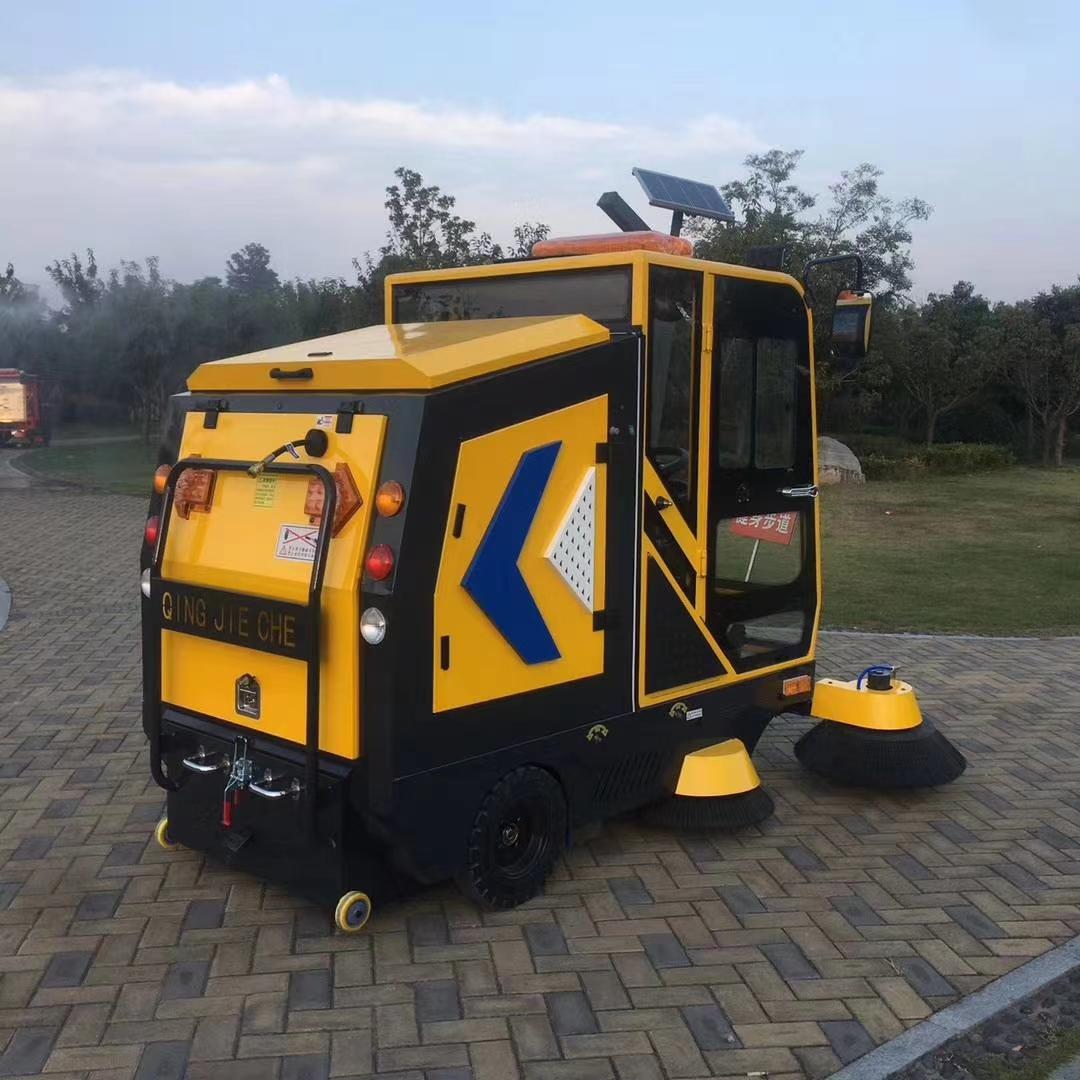 电动扫路车电动小型扫地车多功能清扫车小区街道驾驶室电动扫地车道路洗扫车