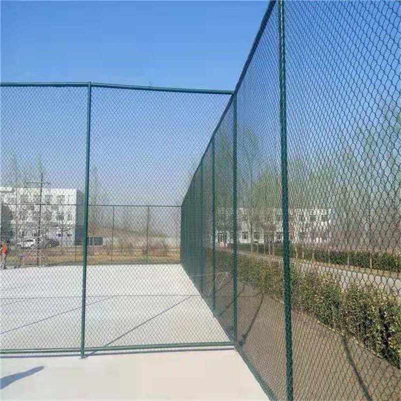 学校篮球场围网 足球场围网防护网 室外体育场围栏
