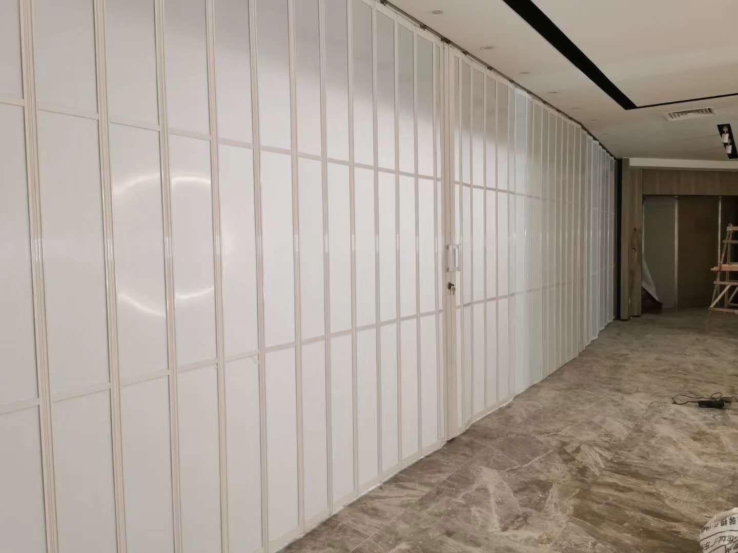 供应苏州PVC折叠门铝合金水晶折叠门