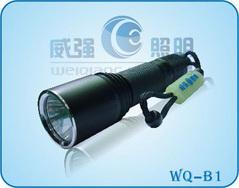 威强照明厂家直销WQ-B2强光手电筒，强光电筒，LED手电筒