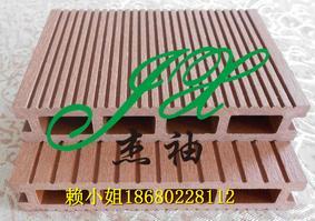 深圳杰袖塑木空心地板厂家︱宝安塑木实心地板销售