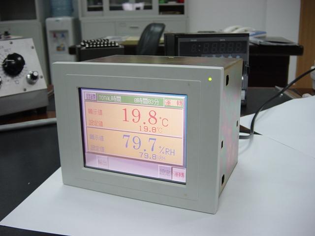 历史性的突破----日本OYO温湿度智能PID控制器