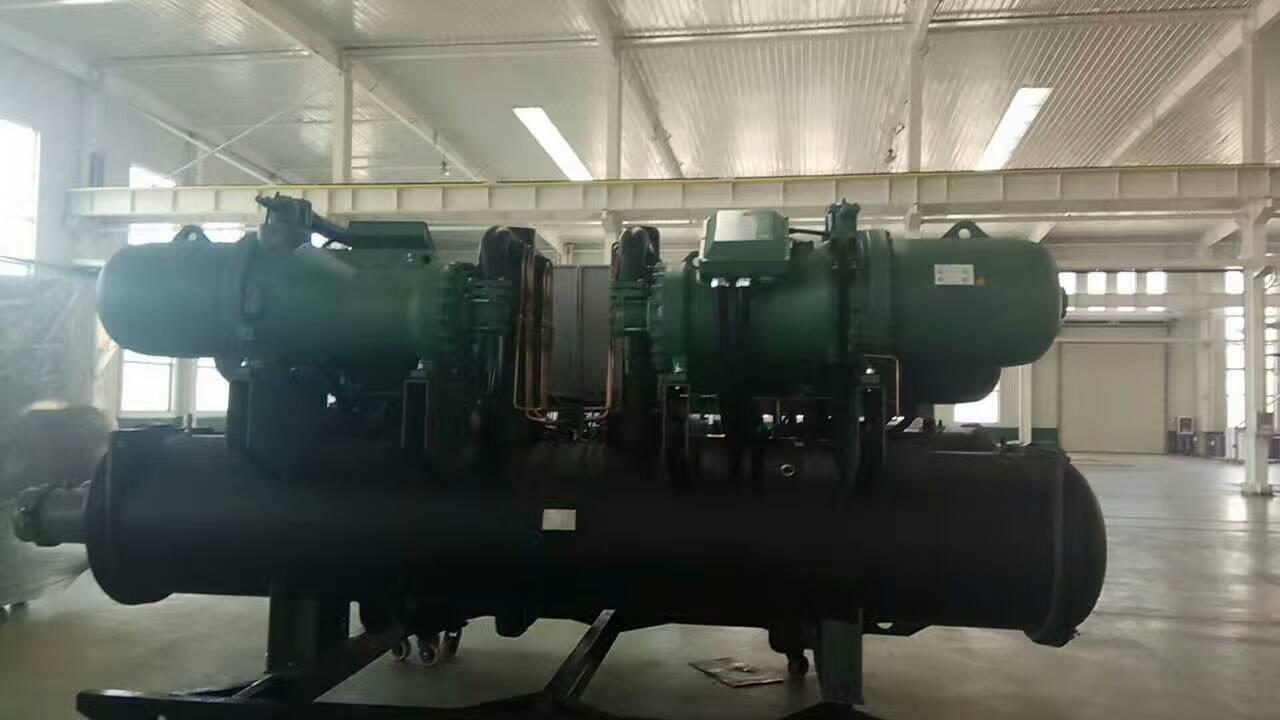 劳特斯水源热泵机组系统进水维修 中央空调清洗保养