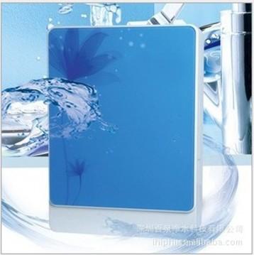 【2012新款】钢化玻璃面板壁挂式超滤净水器