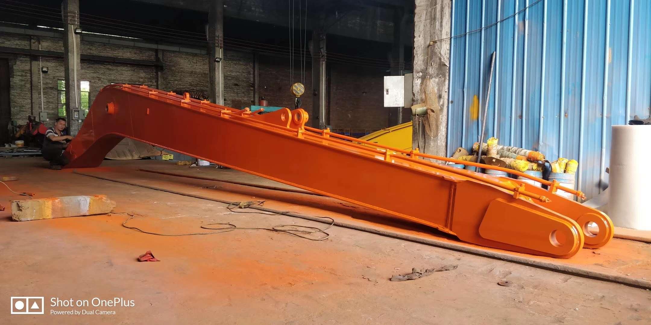 挖掘机加长臂定制厂家——广州众合机械