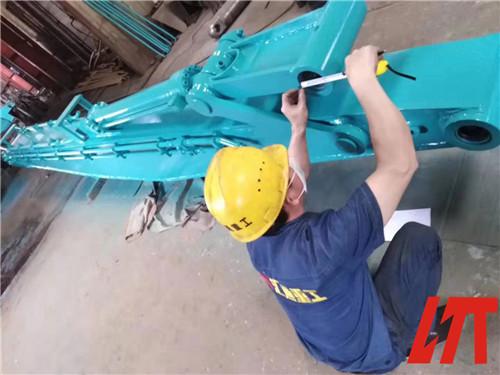 贵州加藤32米挖掘机加长臂优质
