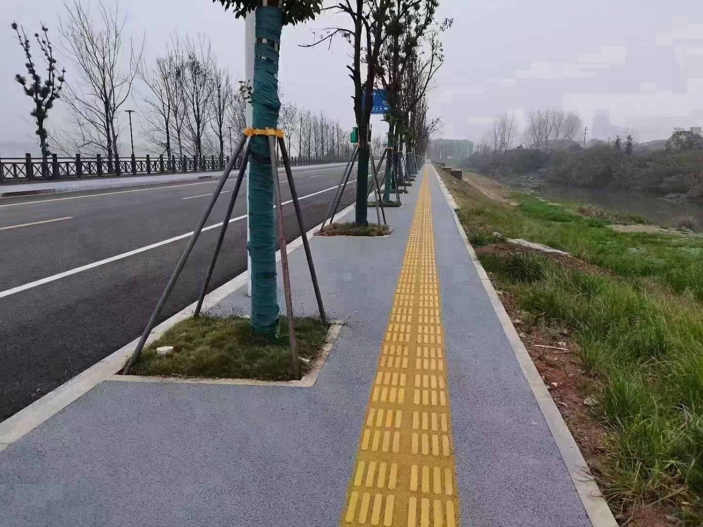 上海公园透水地坪图案定制透水盲道专业施工材料