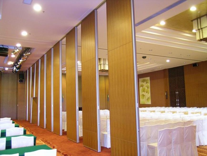 宁波餐厅折叠屏风厂家，酒店活动隔断专业定制，培训室屏风隔墙专业生产厂家