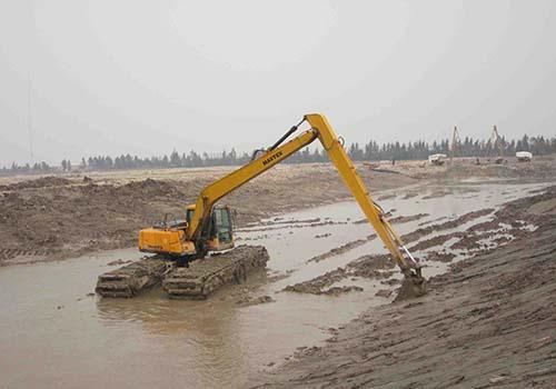 水陆挖掘机出租 水上挖掘机出租优惠价