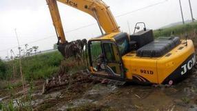 小松215型水陆挖掘机租赁改装
