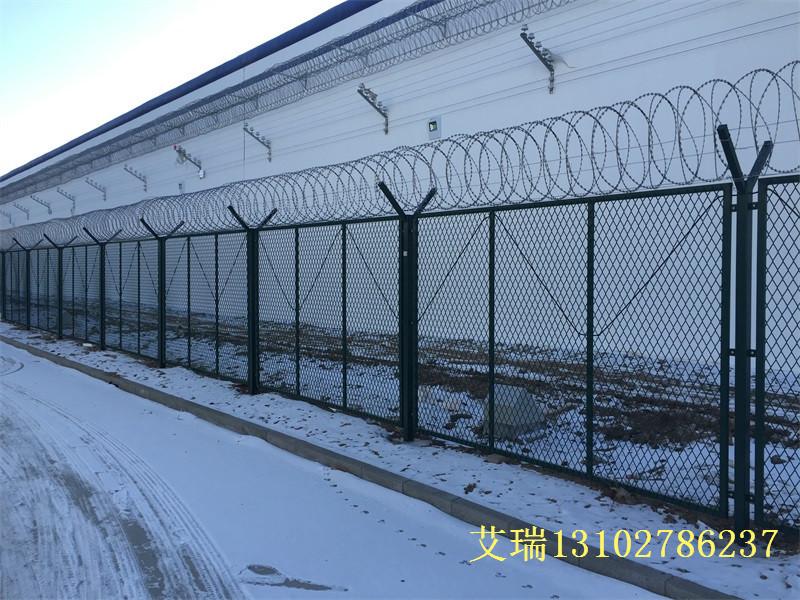 【峨眉】监狱巡道钢网墙=监狱钢网墙价格-抗撞监狱钢网墙安装