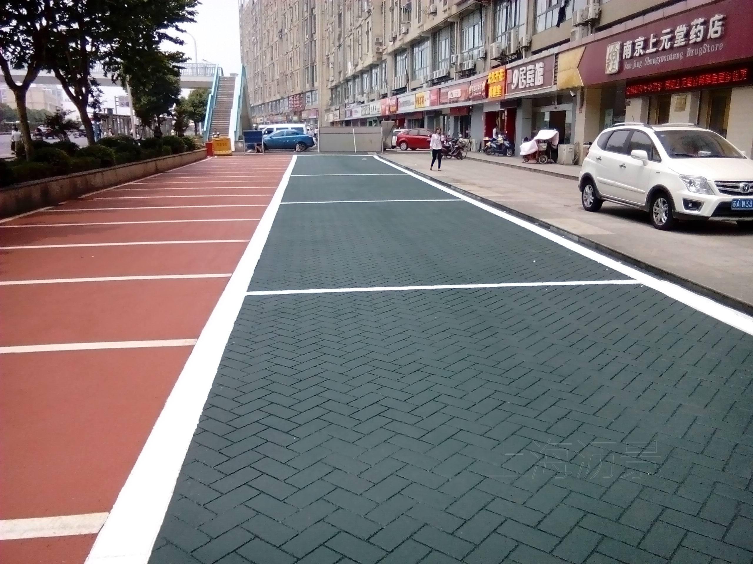 ​广东佛山路面改色喷涂剂道路改色翻新通通没问题