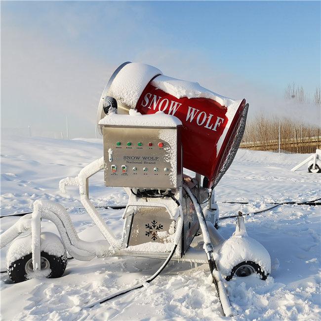 滑雪场国产造雪机使用时注意的小细节