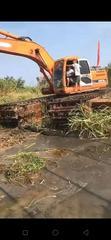 沼泽地管线施工湿地挖掘机出租淤泥处理方案