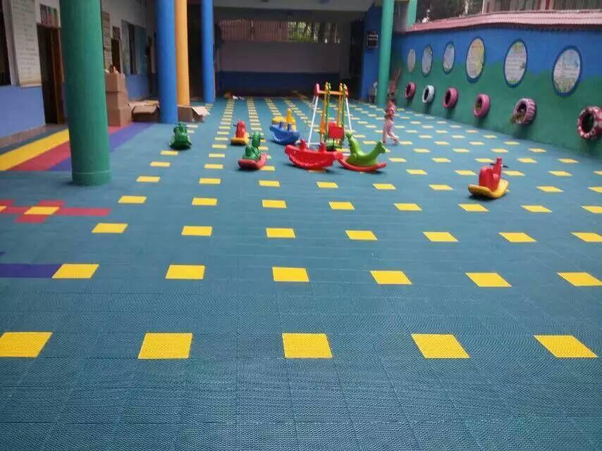 幼儿园室外环保地垫