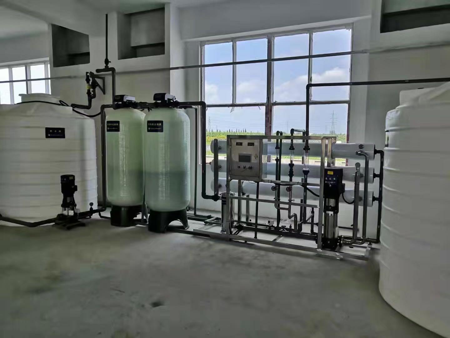 苏州雅云纯化水设备，RO反渗透设备厂家