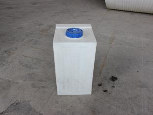力加科技200L方型水处理加药箱