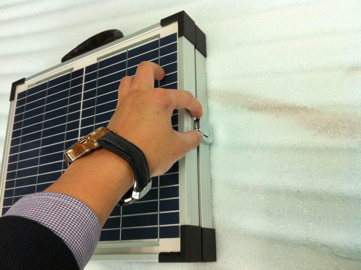 多晶太阳能玻璃层压板 便携式太阳能折叠板
