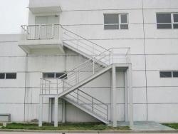苏州室外钢结构楼梯