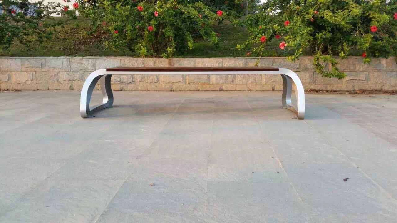 甘肃兰州压铸铝公园椅子厂家供应户外木塑休闲椅