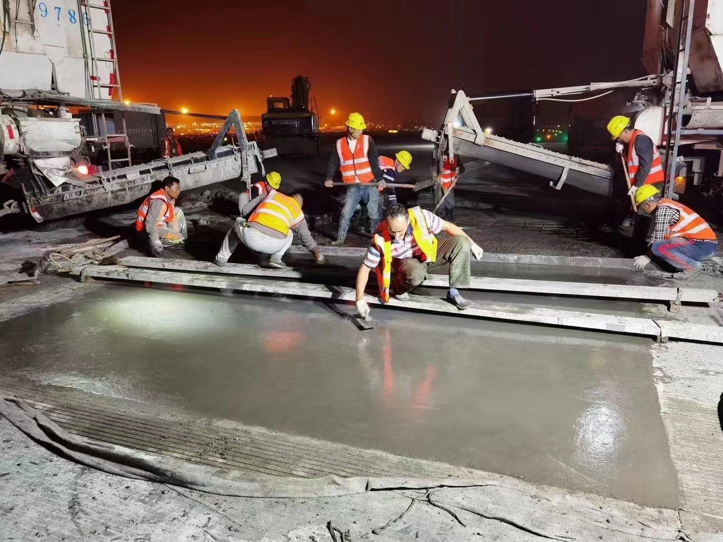 机场快干水泥 飞行区停机坪道面换板快干水泥厂家