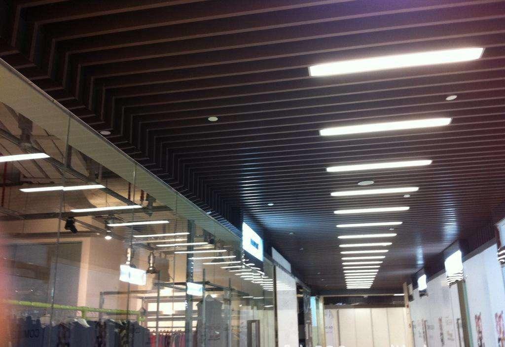 机场弧形铝方通吊顶-铝方通吊顶供应厂家