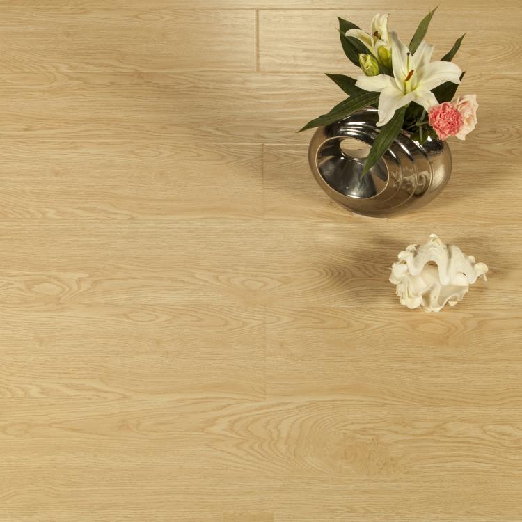 柏瀚品牌强化复合木地板 E1级优质环保木地板